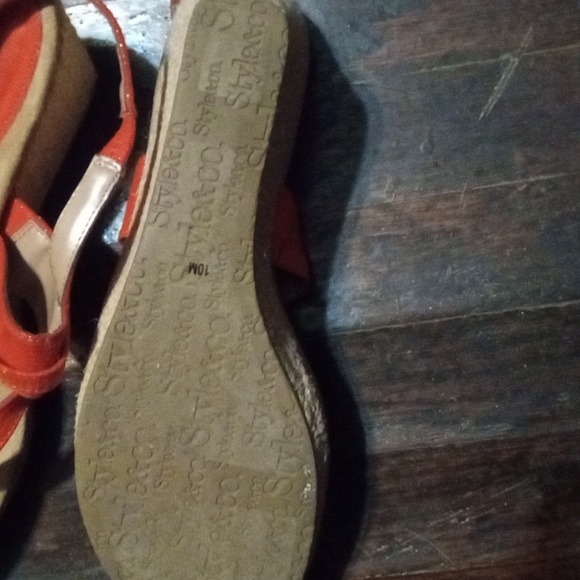 Orange wedge sandals - Picture 3 of 3